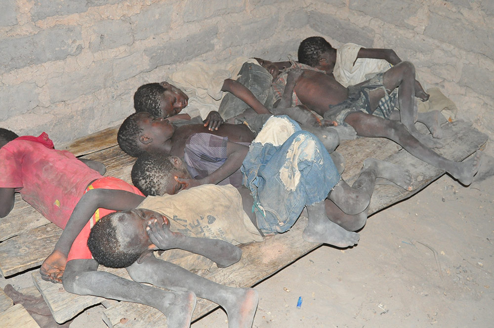 Children sleeping rough in Gambia